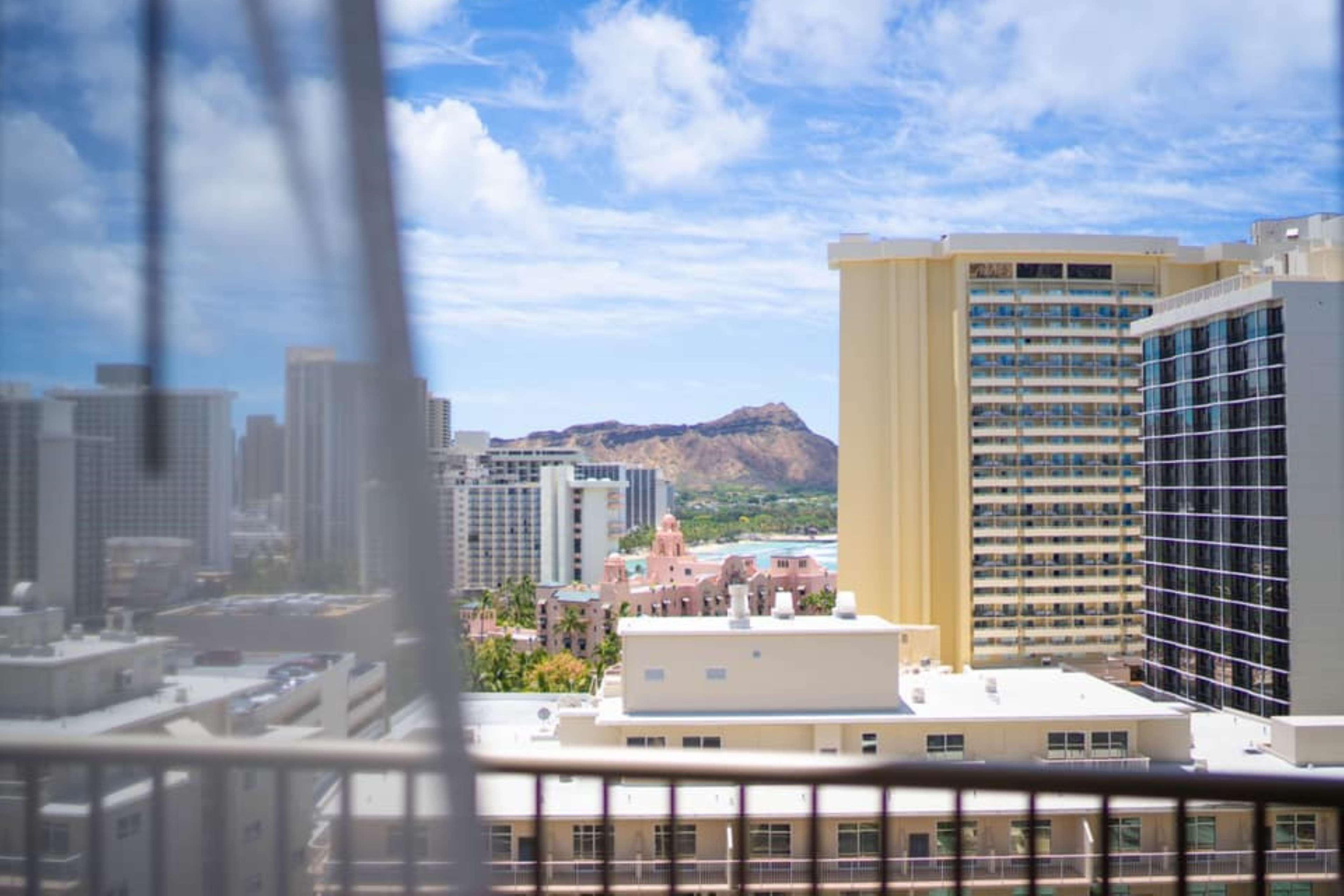 Embassy Suites By Hilton Waikiki Beach Walk Honolulu Eksteriør bilde