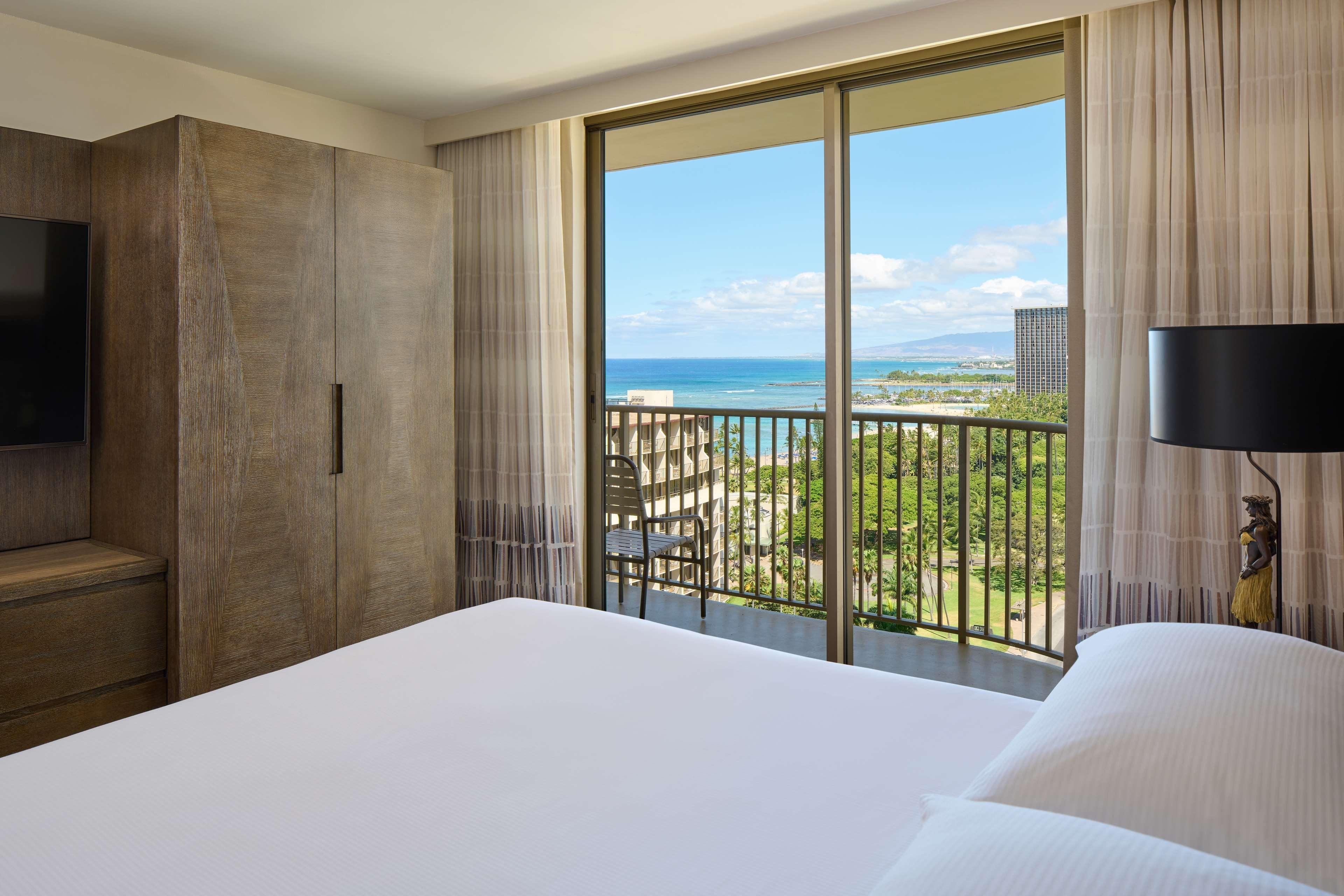 Embassy Suites By Hilton Waikiki Beach Walk Honolulu Eksteriør bilde