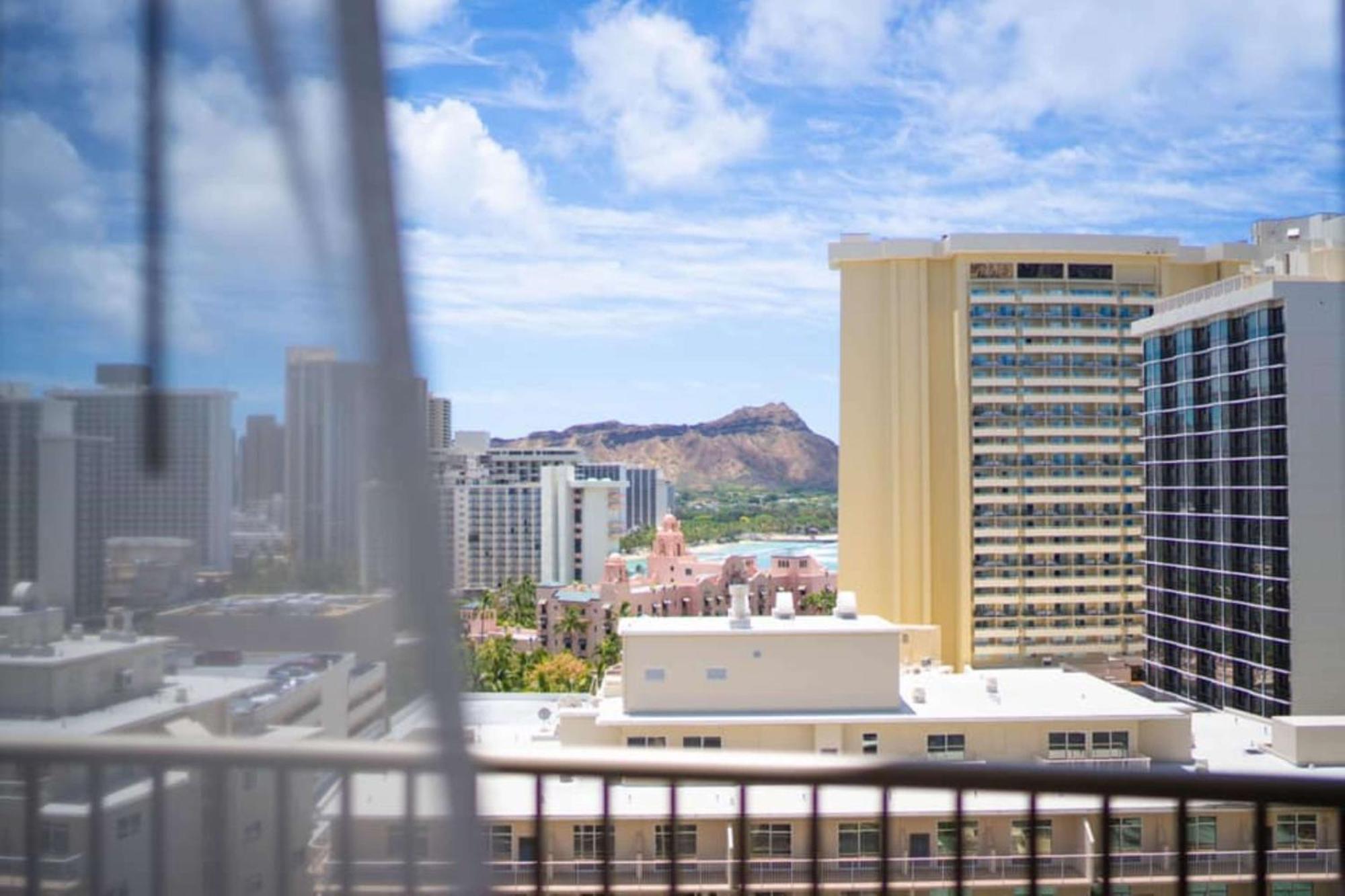 Embassy Suites By Hilton Waikiki Beach Walk Honolulu Eksteriør bilde