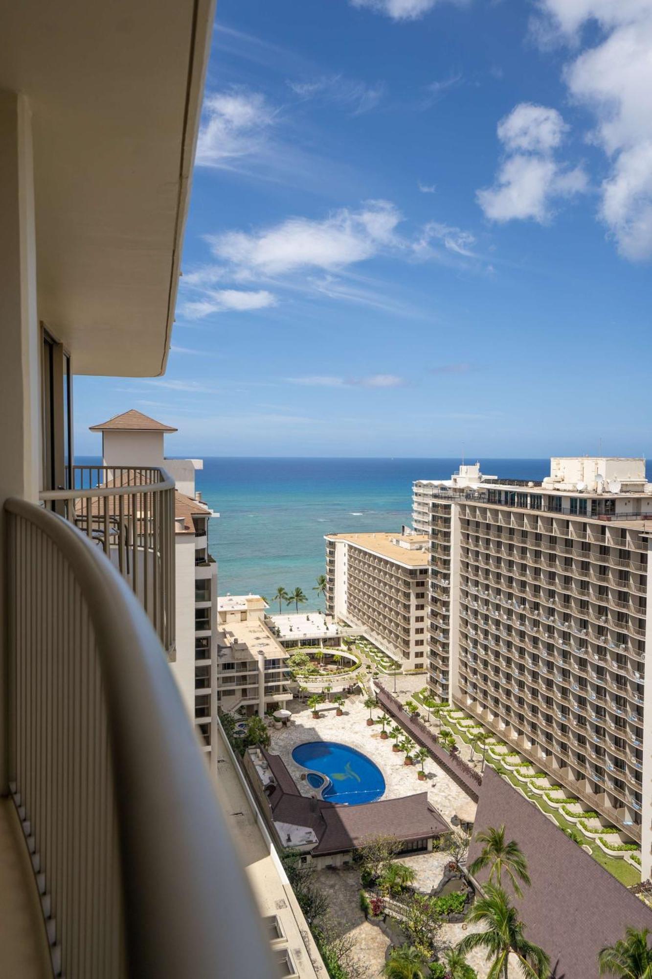 Embassy Suites By Hilton Waikiki Beach Walk Honolulu Eksteriør bilde